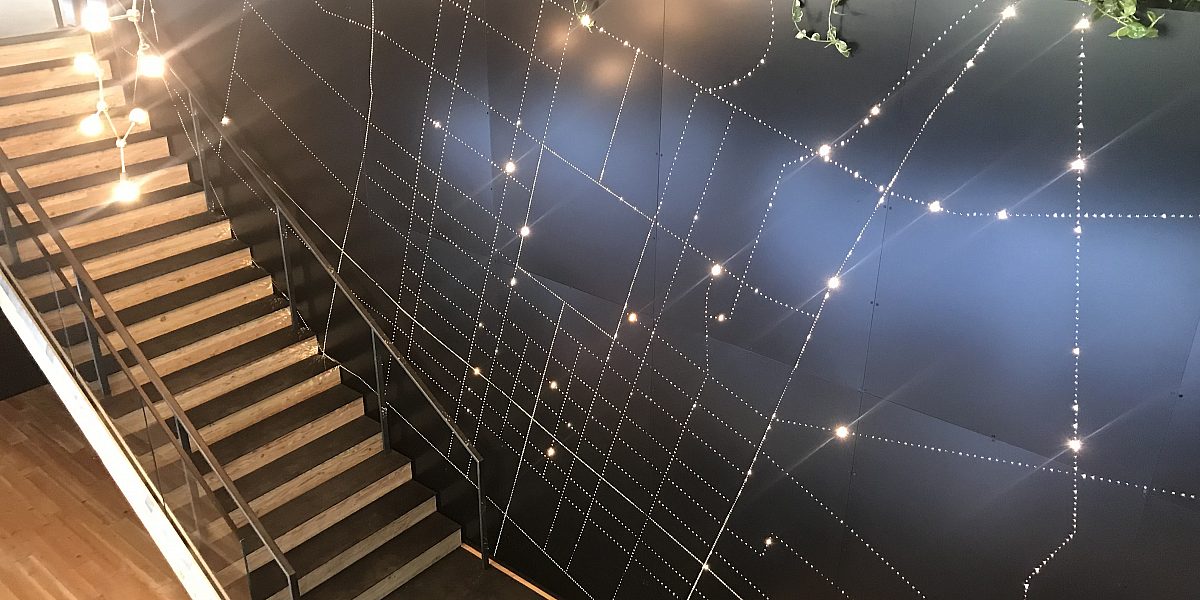 22791 Share Now LED map wall