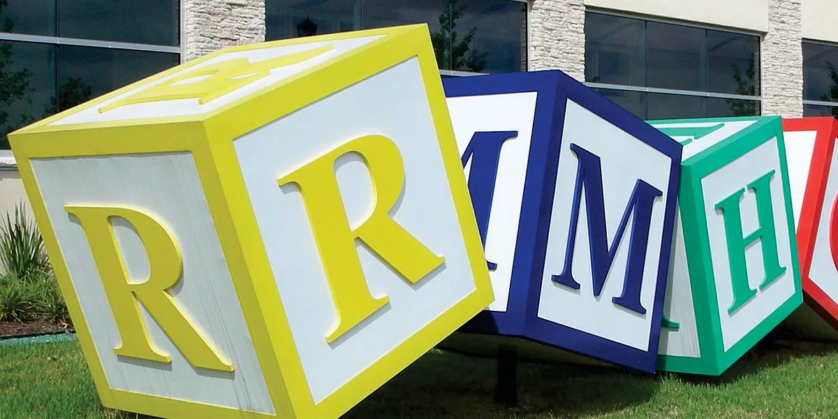 custom-sculptural-signage-branded-experiential-big.jpg