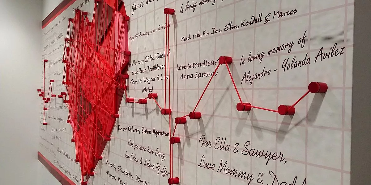 interior-donor-recognition-wall-sculptural-egd-heart-installation.jpg