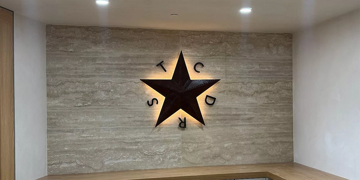 texas-star-illuminated-interior-wall-signage-custom-feature.jpg
