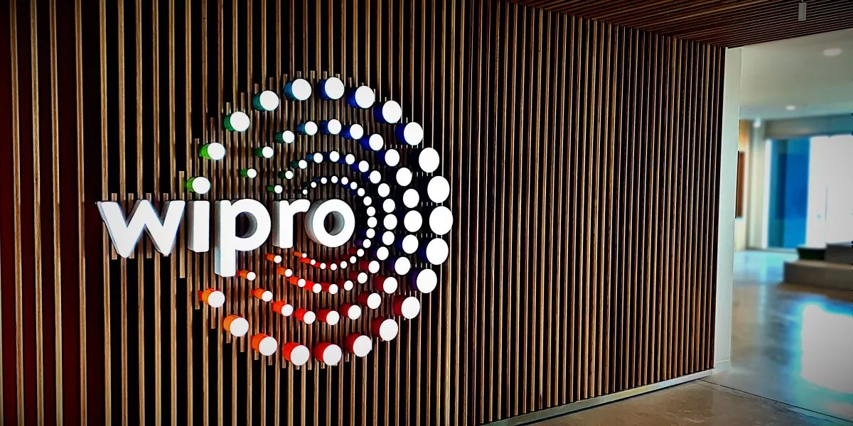 wipro-illuminated-lobby-signage-wood-slat-wall-building-image-group.jpg