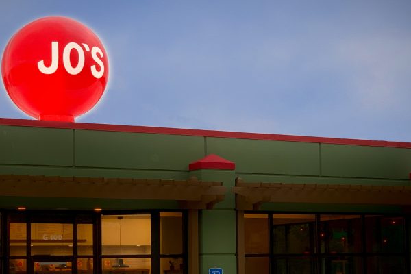 jos-restaurant-rooftop-sign-illuminated-branding-building-image-group.jpg