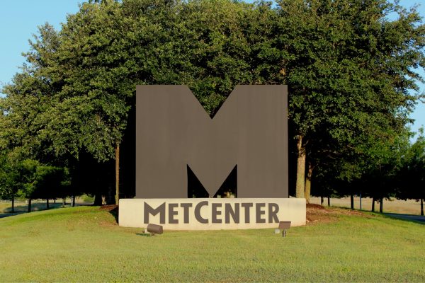 metcenter-campus-monument-sign-custom-entrance-letters.jpg