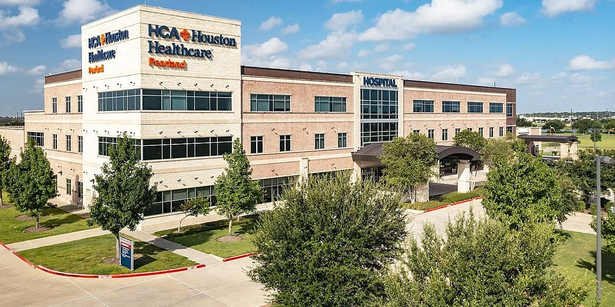 HCA Pearland - Exterior Signage Texas